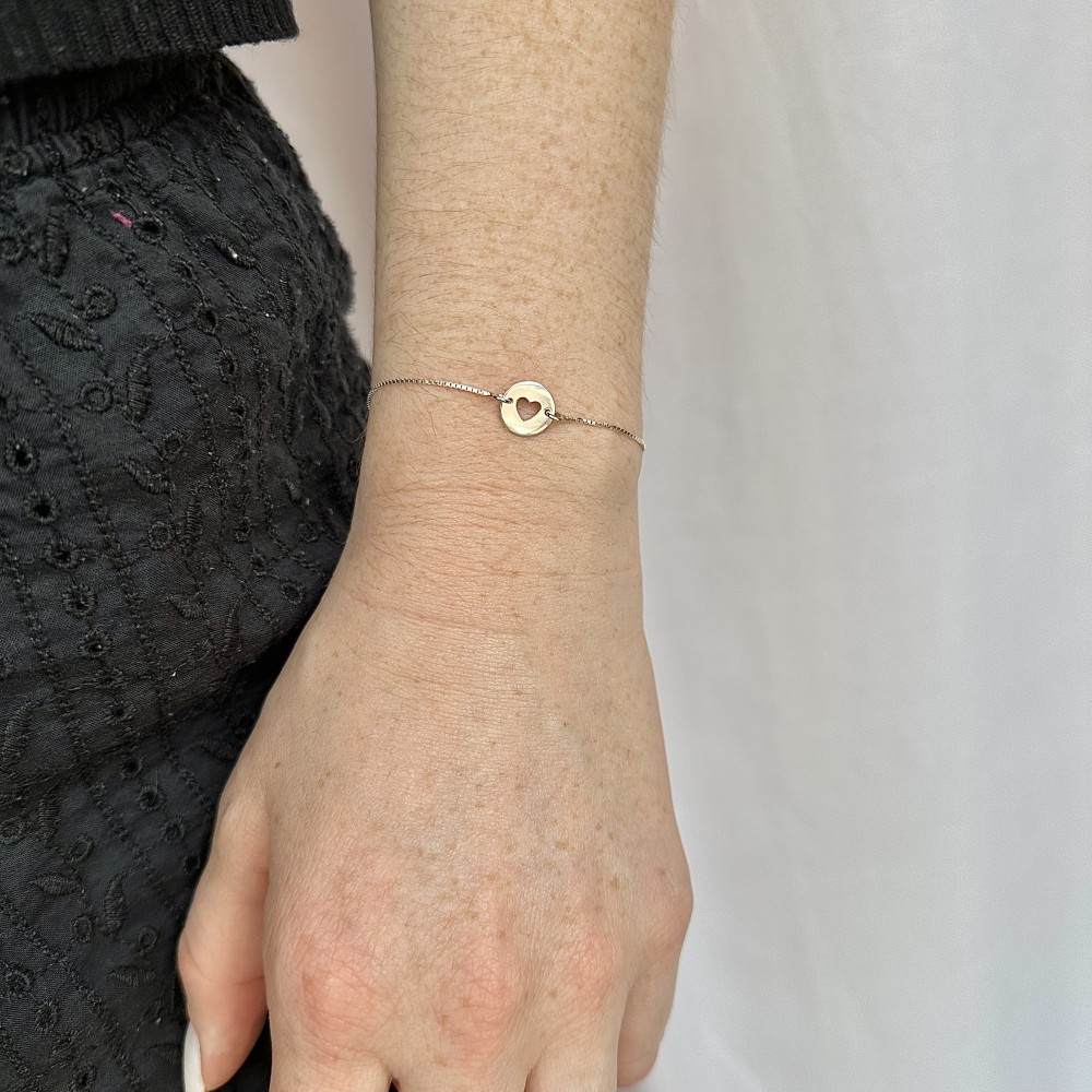 Pulseira medalha coração vazado